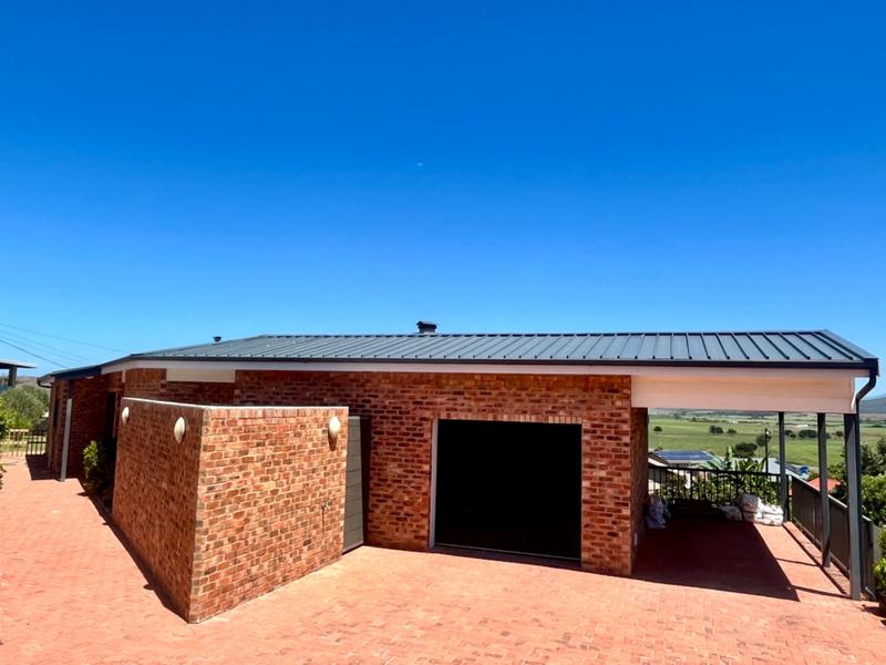 3 Bedroom Property for Sale in Fraaiuitsig Western Cape